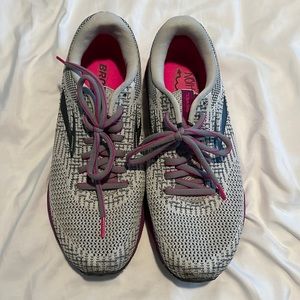 Brooks Revel shoe
